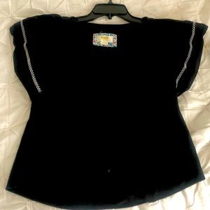 Maeve Flutter sleeve tshirt with white stitching